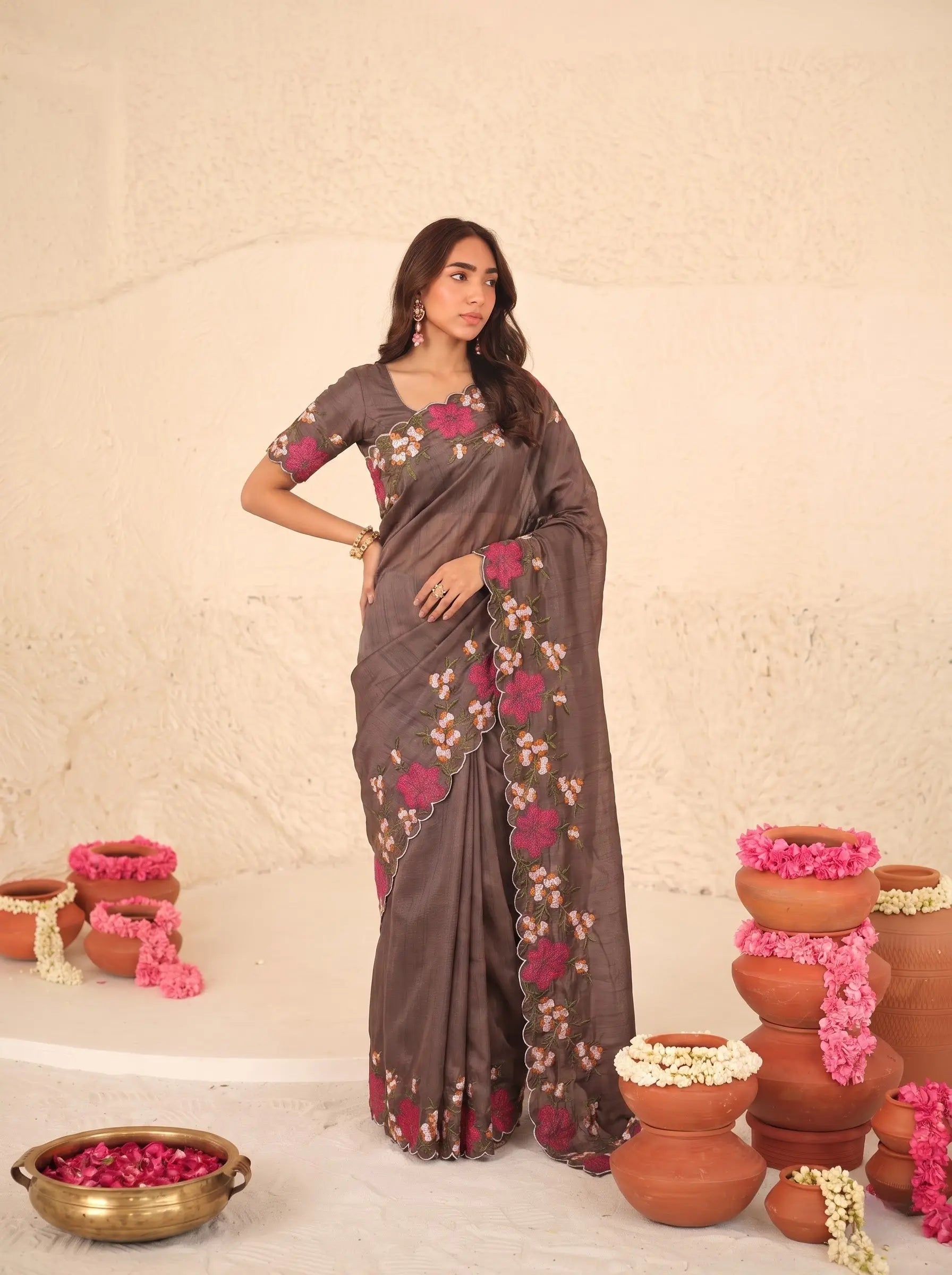 Mauve Floral Embroidered Silk Saree - Pallu View - Kalyanja KS163